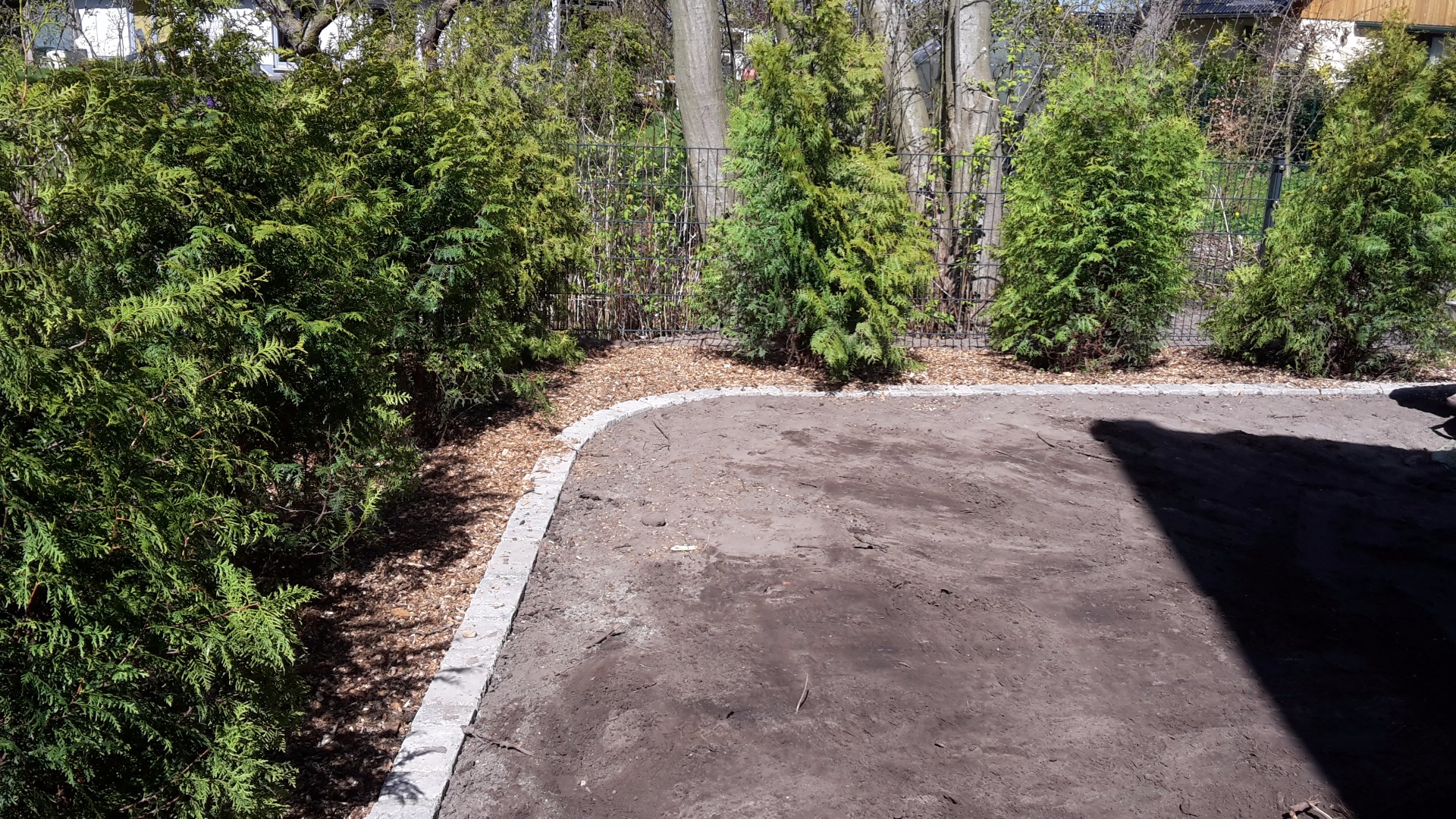 Pflanzungen und Rasenbau Fglforstgartenundlandschaftsbauneumann